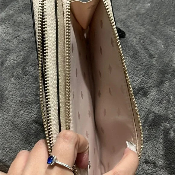 Kate Spade Black and Tan Wristlet - Picture 7 of 7